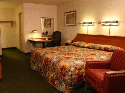 Red Roof Inn Санта-Ана Экстерьер фото